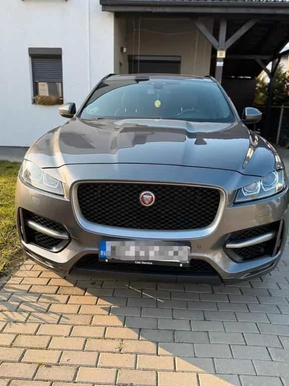 Jaguar F-Pace 30d AWD R-Sport Automatik R-Sport 12/2017-photo-2