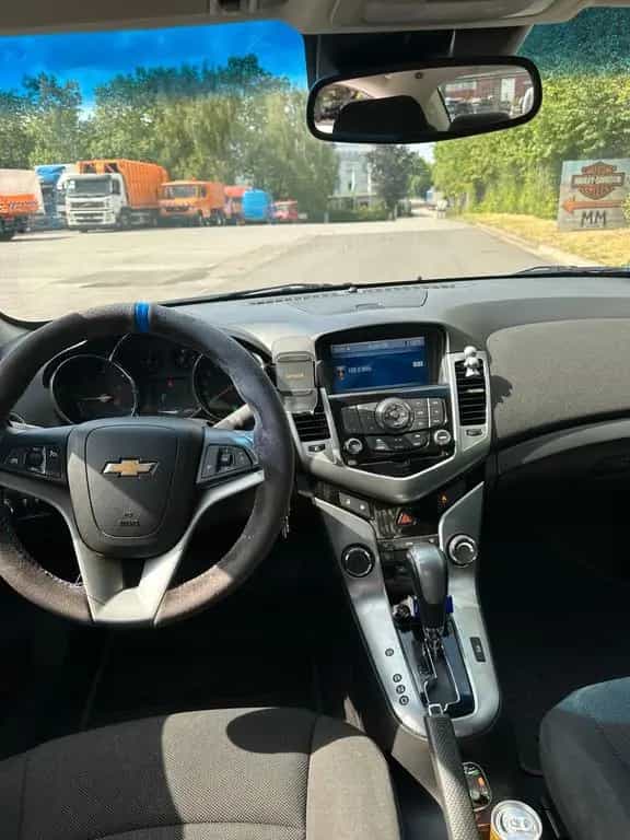 Chevrolet Cruze 01/2013-photo-5
