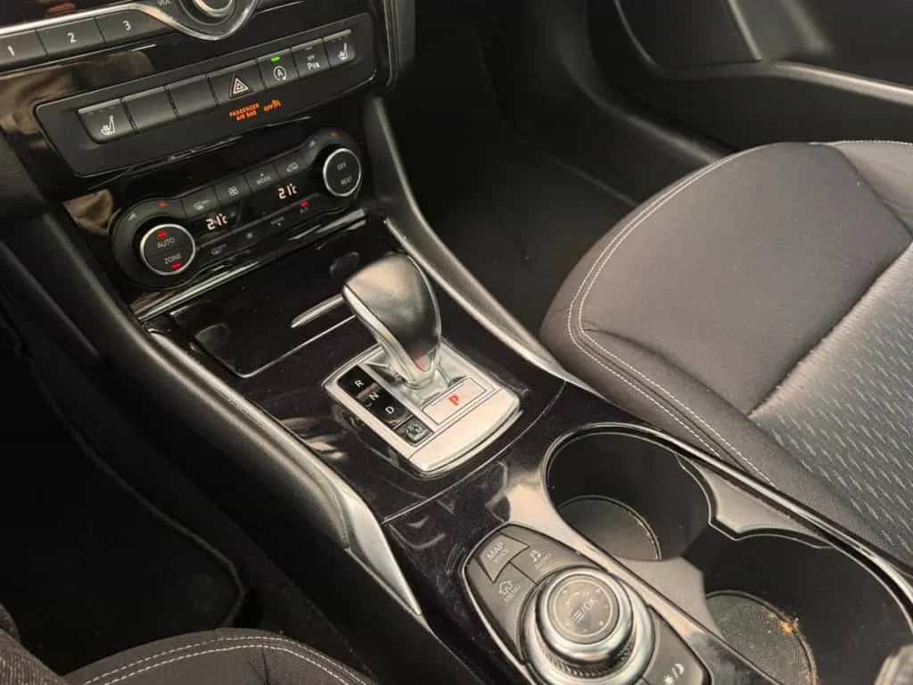 Infiniti QX30 2.2d Premium 09/2016-photo-12