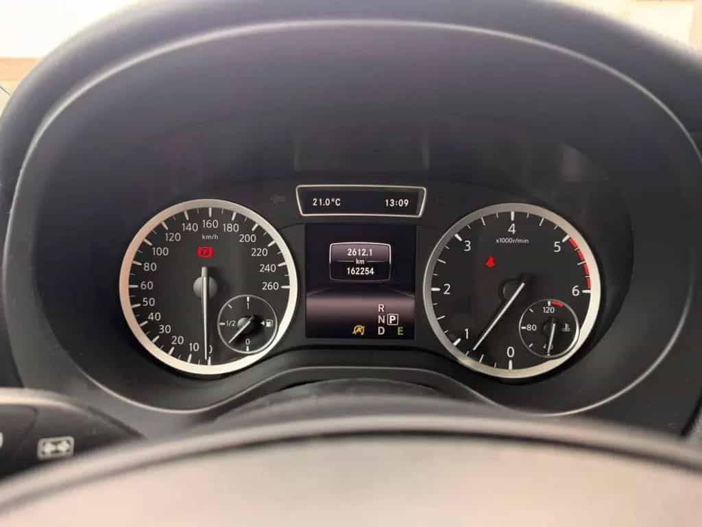 Infiniti QX30 2.2d Premium 09/2016-photo-18