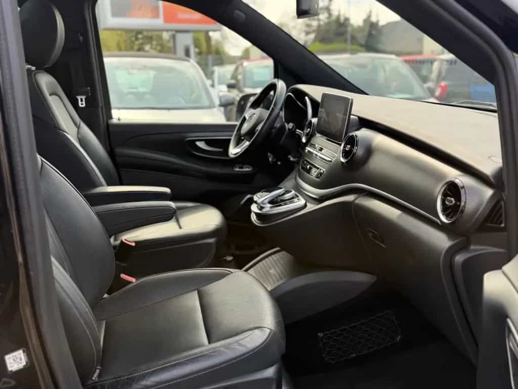 Mercedes-Benz V-Class 300d*AMG-LINE*PANORAMA*DISTRONIC*360°KAM*1HAND 07/2020-photo-20