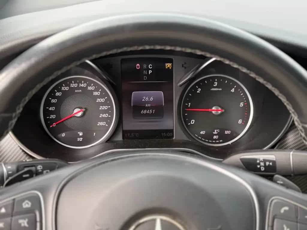 Mercedes-Benz V-Class 300d*AMG-LINE*PANORAMA*DISTRONIC*360°KAM*1HAND 07/2020-photo-26