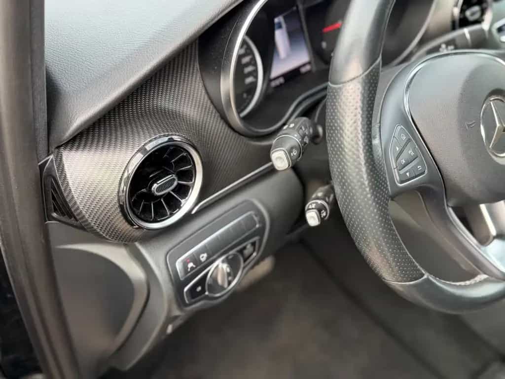 Mercedes-Benz V-Class 300d*AMG-LINE*PANORAMA*DISTRONIC*360°KAM*1HAND 07/2020-photo-28
