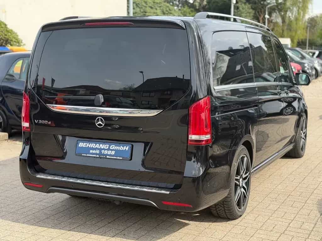Mercedes-Benz V-Class 300d*AMG-LINE*PANORAMA*DISTRONIC*360°KAM*1HAND 07/2020-photo-6