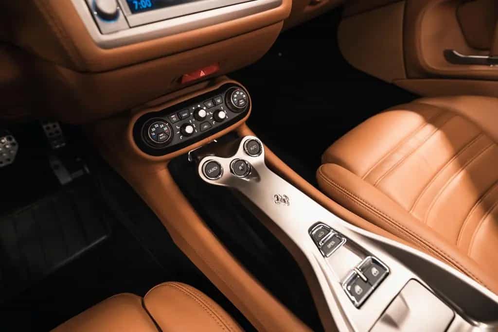 Ferrari California 4.3 V8 4-Sitzer 07/2010-photo-24