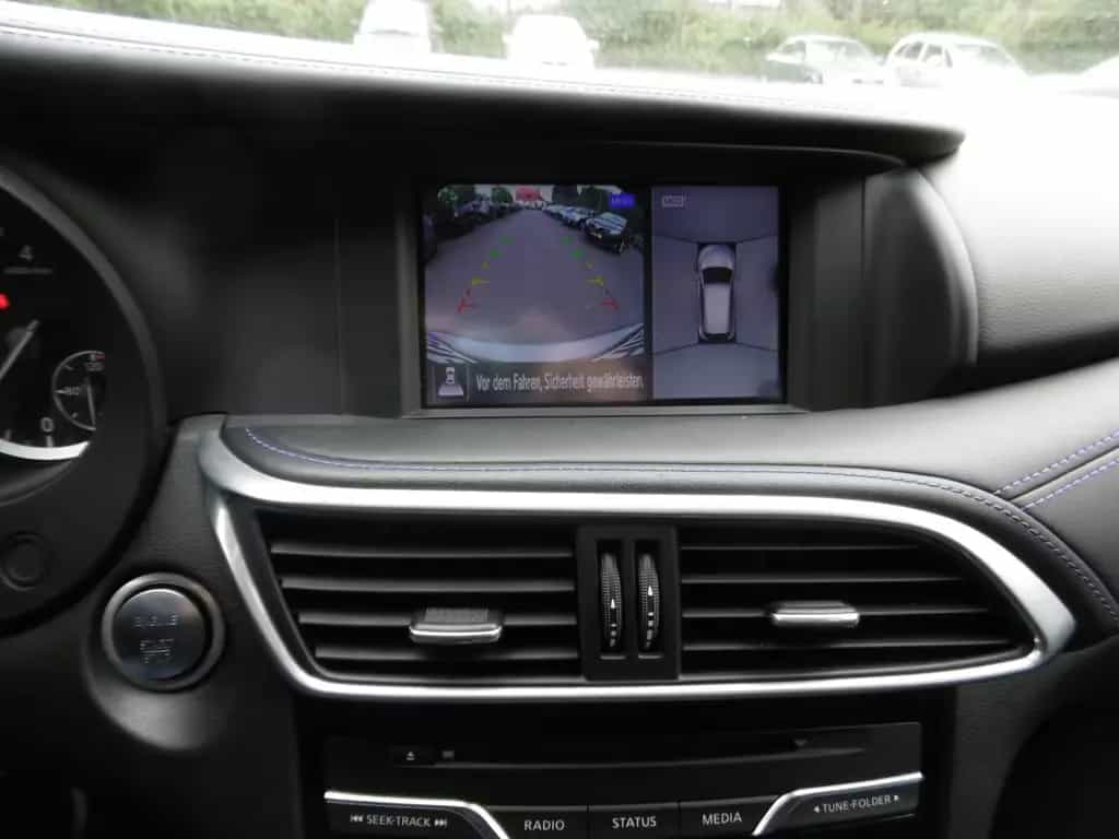 Infiniti Q30 1.5d LUXE Nav LED Alcantara Keyless CAM PDC 08/2018-photo-10