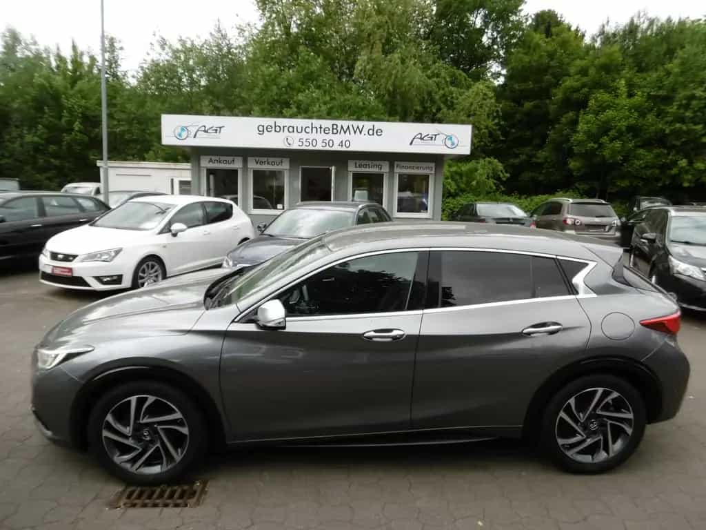 Infiniti Q30 1.5d LUXE Nav LED Alcantara Keyless CAM PDC 08/2018-photo-11