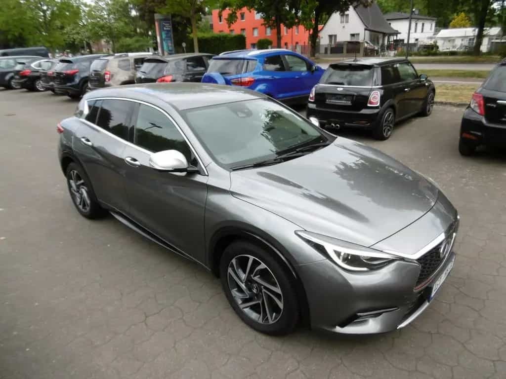 Infiniti Q30 1.5d LUXE Nav LED Alcantara Keyless CAM PDC 08/2018-photo-13