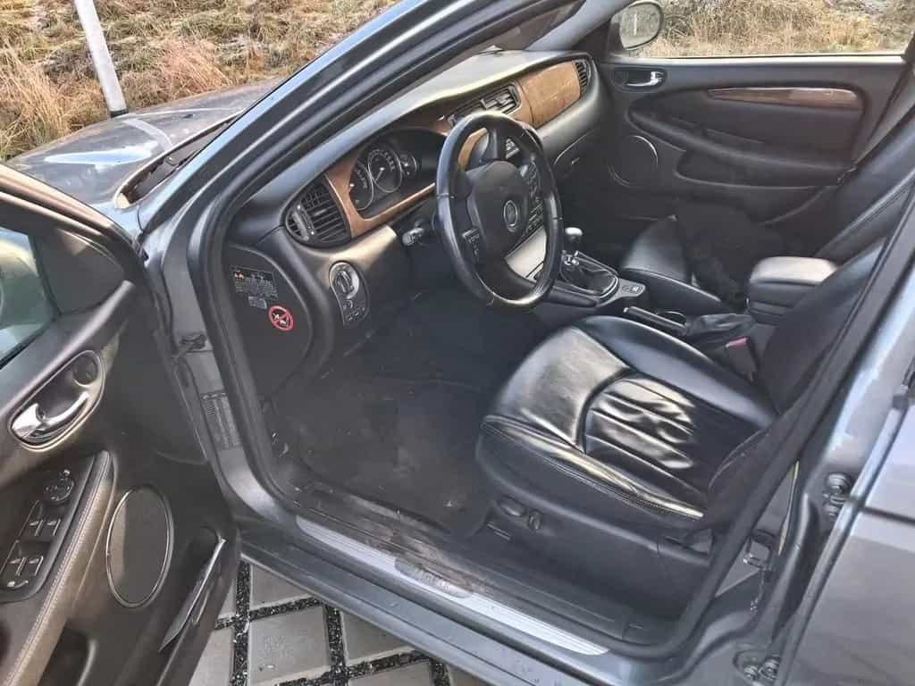 Jaguar x Type 2,0L Diesel Kombi Euro 4 06/2004-photo-10