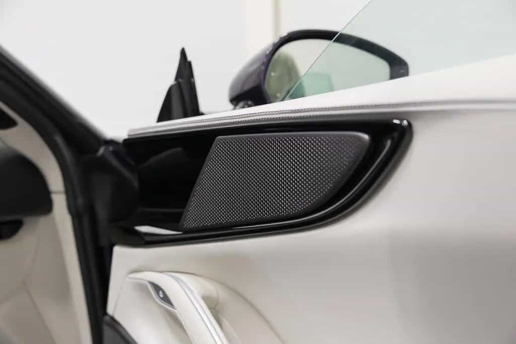 Ferrari Purosangue 04/2025-photo-22