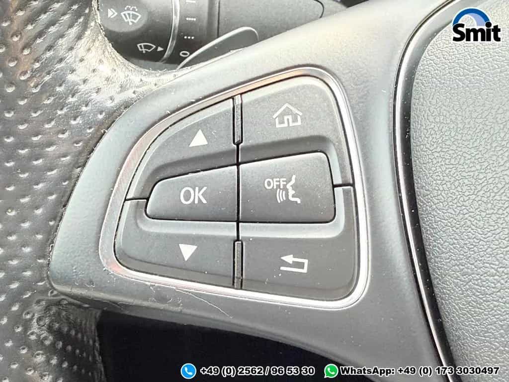 Mercedes-Benz C-Class Cabrio *AIRSCARF*NAVI*LEDER*LED*TOTWINKEL 09/2017-photo-20