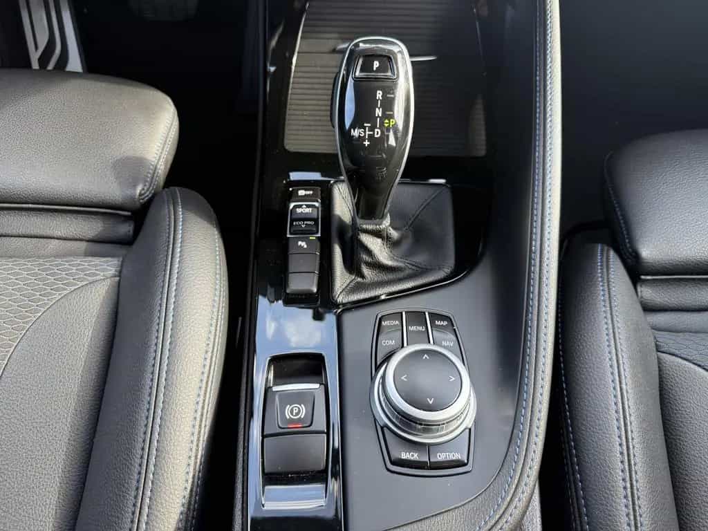BMW X2 sDrive18d M Sportpaket NAVI AHK ACC LED RFK 10/2020-photo-27