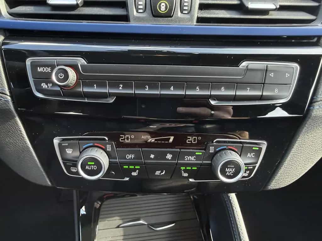 BMW X2 sDrive18d M Sportpaket NAVI AHK ACC LED RFK 10/2020-photo-28