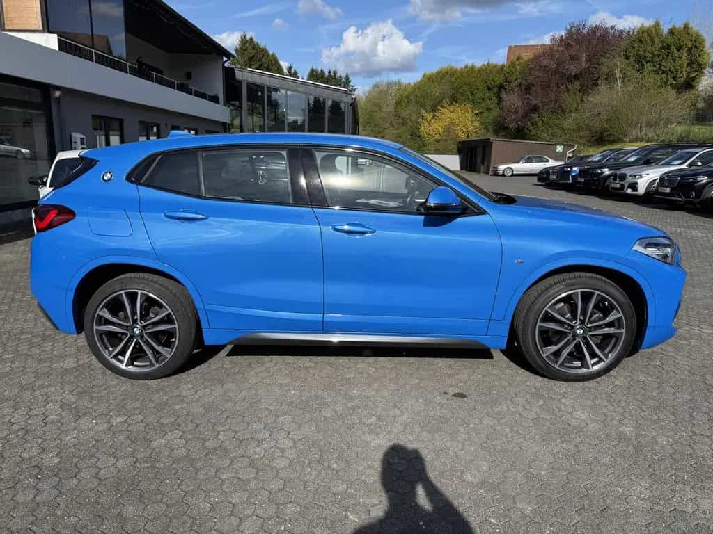 BMW X2 sDrive18d M Sportpaket NAVI AHK ACC LED RFK 10/2020-photo-3
