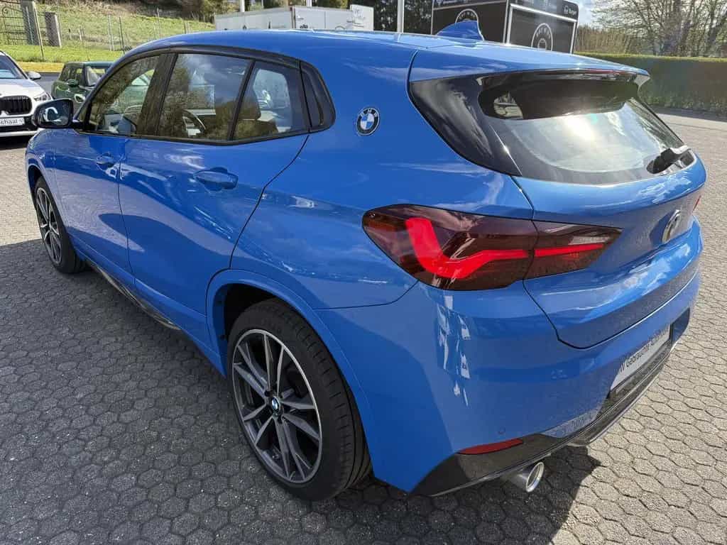 BMW X2 sDrive18d M Sportpaket NAVI AHK ACC LED RFK 10/2020-photo-6