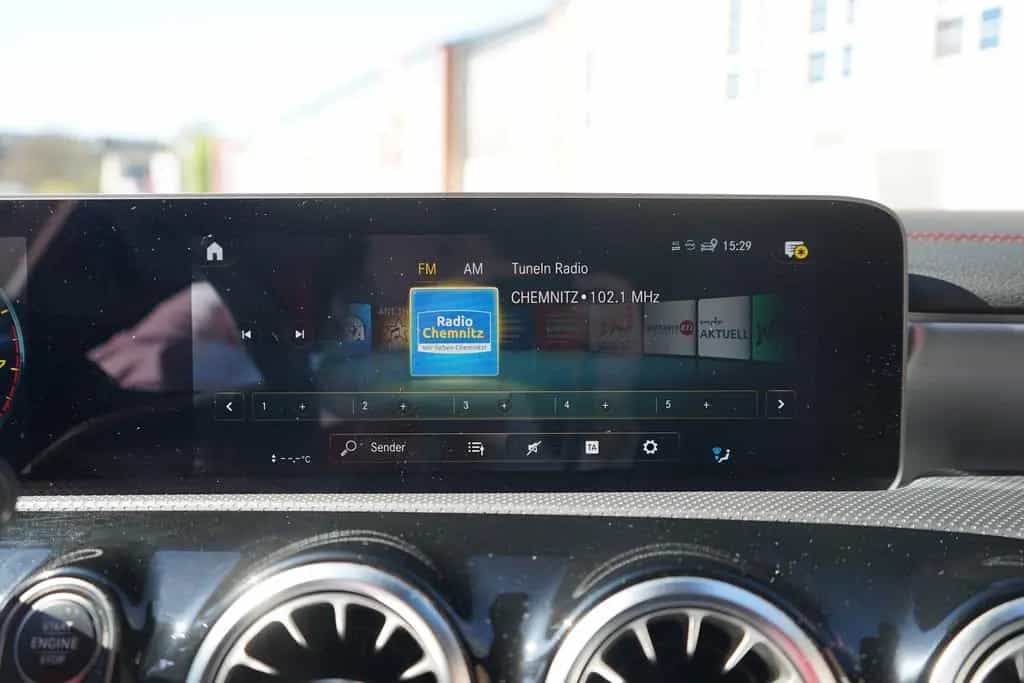 Mercedes-Benz CLA 200 SB AMG Line LED High Performance Rückfah 06/2020-photo-11