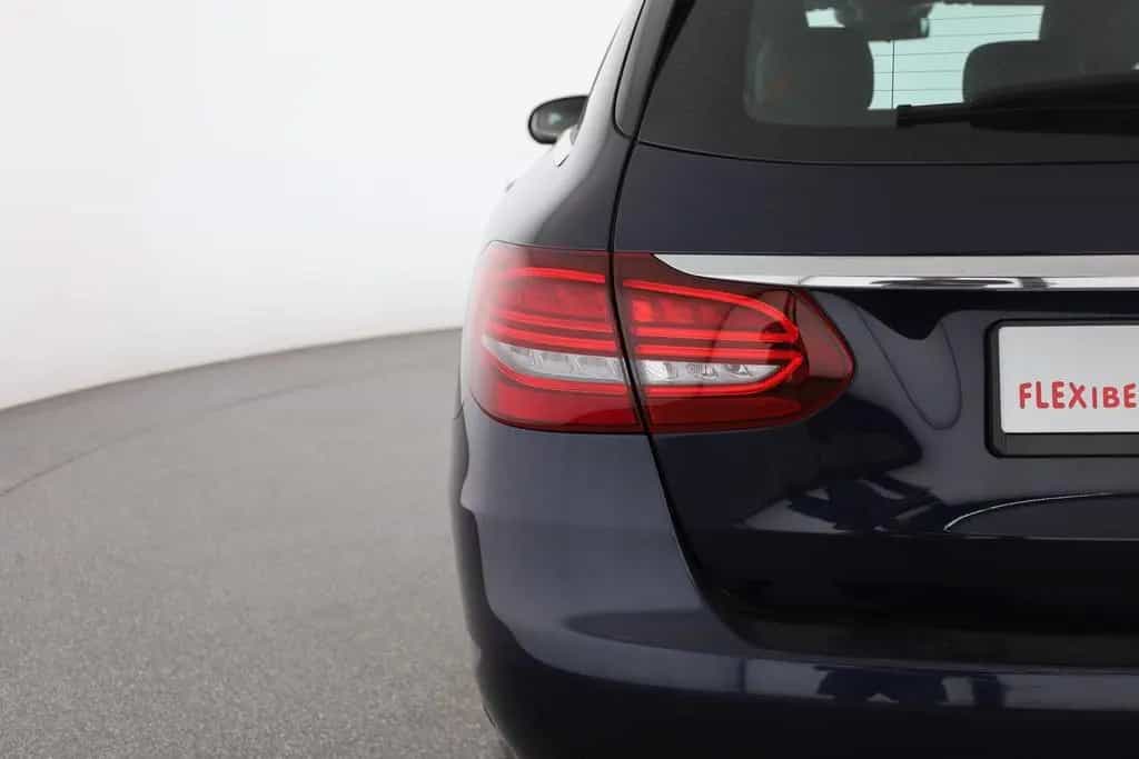 Mercedes-Benz C-Class T-Modell Aut. LED Navi Kamera AHK DAB 07/2019-photo-29