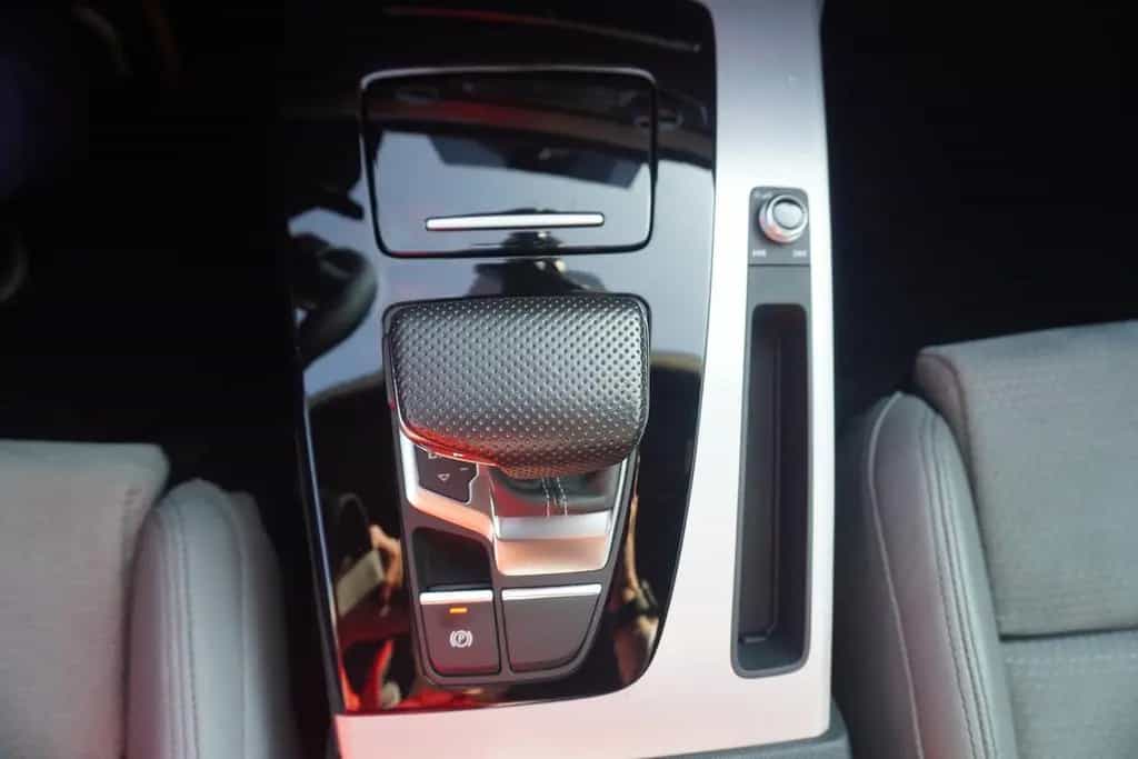 Audi Q5 S-Line 40 TDI quattro s-tronic LED ACC Kamera 03/2023-photo-18
