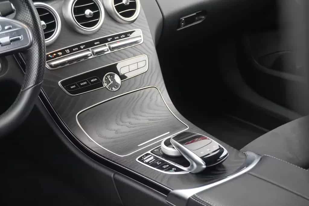 Mercedes-Benz C 300 C300 d T AMG Line LED Navi Sitzheizung PDC AHK 01/2020-photo-28