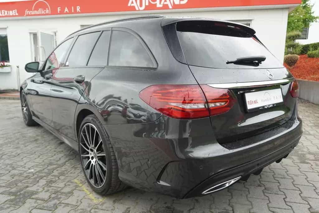 Mercedes-Benz C 300 C300 d T AMG Line LED Navi Sitzheizung PDC AHK 01/2020-photo-3