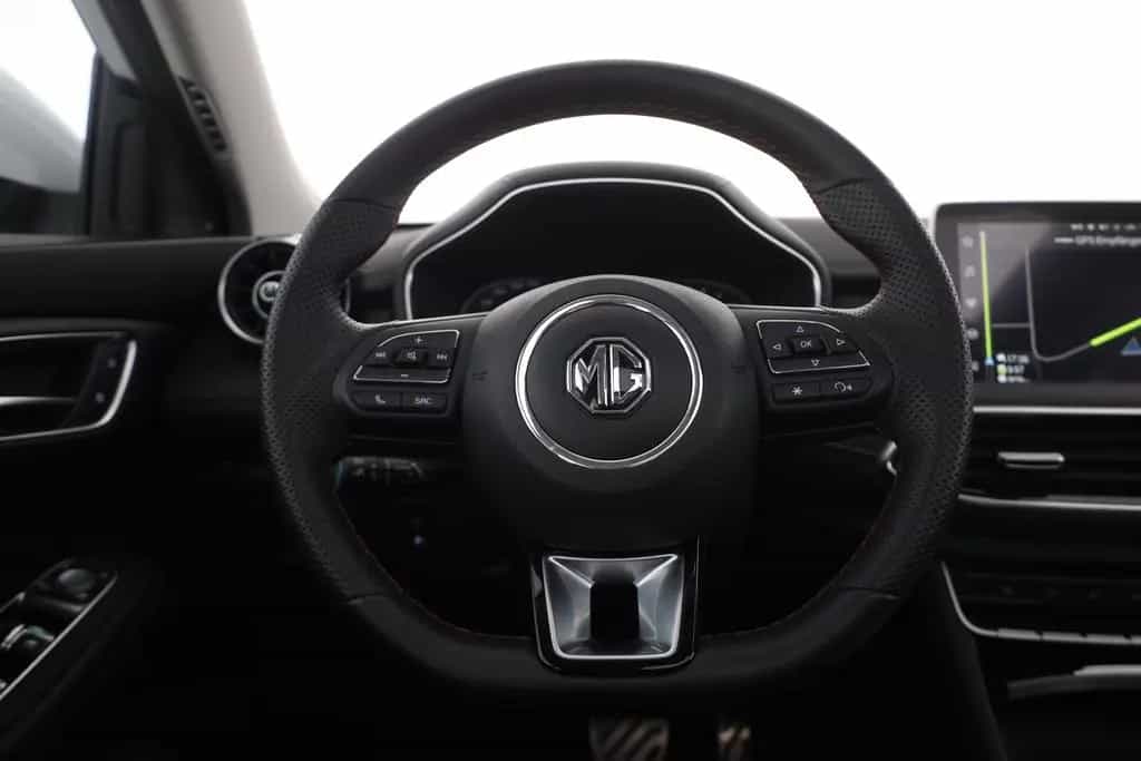 MG HS 1.5 T-GDI Luxury Aut. LED ACC Navi 360° Pano 12/2023-photo-13