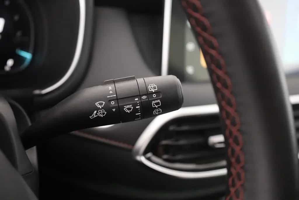 MG HS 1.5 T-GDI Luxury Aut. LED ACC Navi 360° Pano 12/2023-photo-17