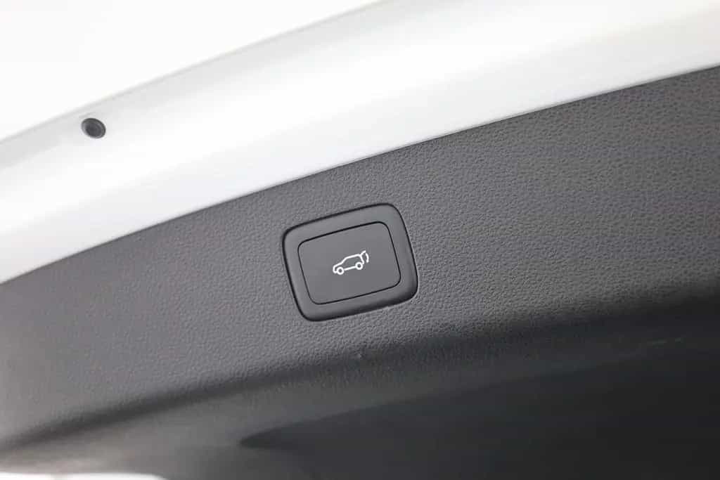 MG HS 1.5 T-GDI Luxury Aut. LED ACC Navi 360° Pano 12/2023-photo-25