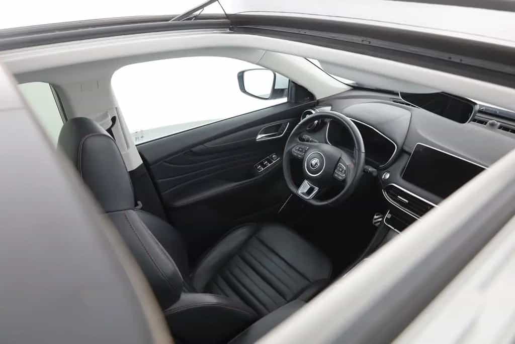 MG HS 1.5 T-GDI Luxury Aut. LED ACC Navi 360° Pano 12/2023-photo-26