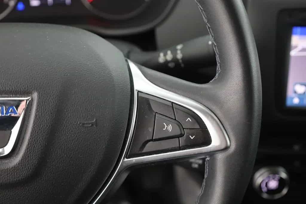 Dacia Duster II 1.2 Prestige Kamera Navi Sitzheizung 08/2018-photo-15