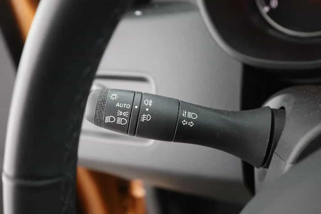 Dacia Duster II 1.2 Prestige Kamera Navi Sitzheizung 08/2018-photo-17
