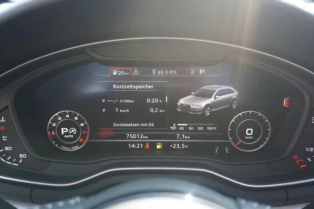 Audi A4 Avant 2.0 TFSI quattro S-Line LED Navi ACC 05/2016-photo-17