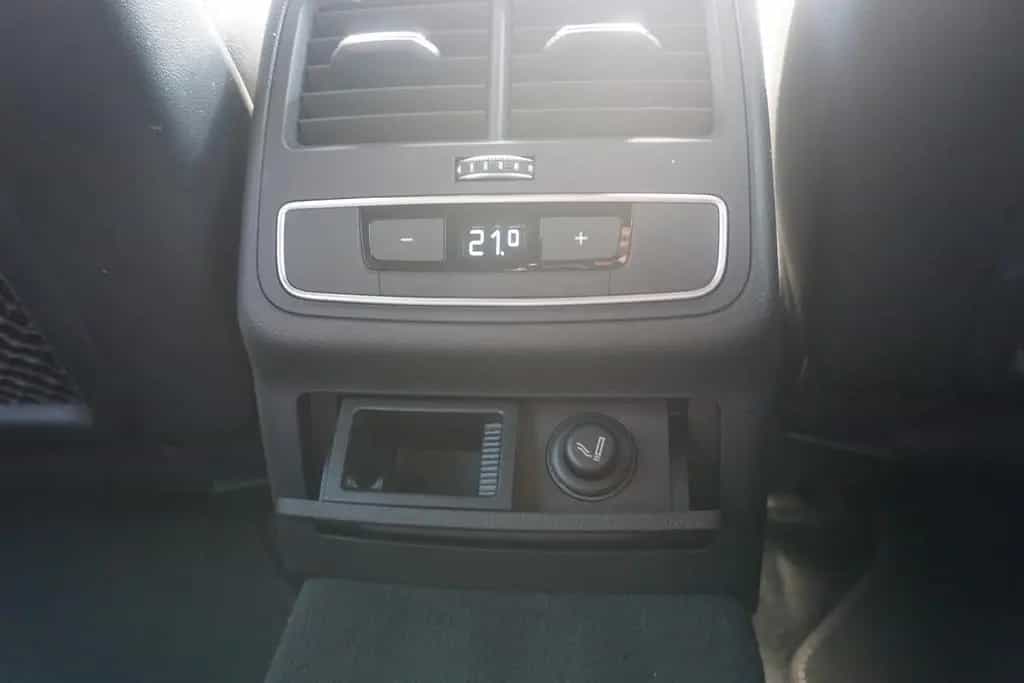 Audi A4 Avant 2.0 TFSI quattro S-Line LED Navi ACC 05/2016-photo-29