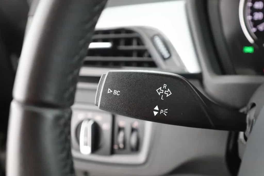 BMW X1 18d sDrive LED Navi Sitzheizung Tempomat PDC 11/2021-photo-19