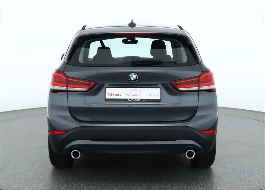 BMW X1 18d sDrive LED Navi Sitzheizung Tempomat PDC 11/2021-photo-3
