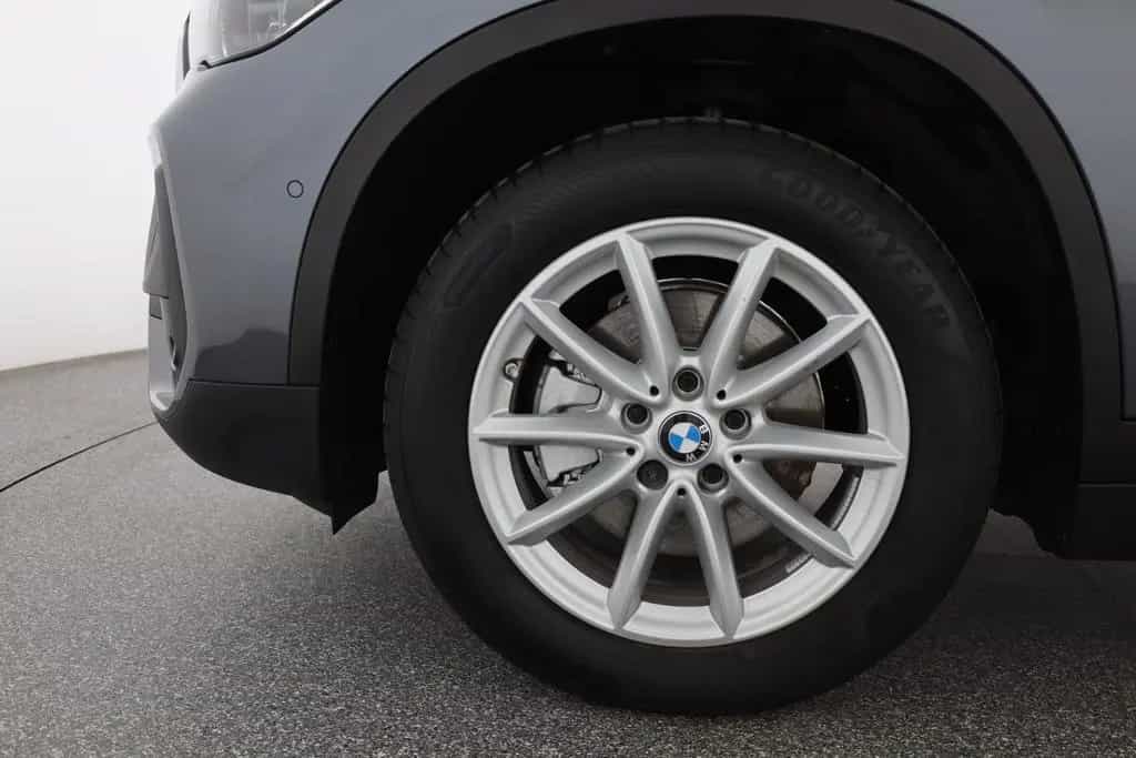 BMW X1 18d sDrive LED Navi Sitzheizung Tempomat PDC 11/2021-photo-31