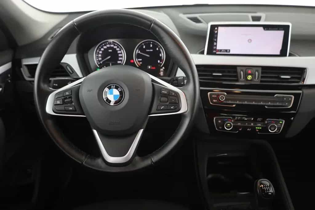 BMW X1 18d sDrive LED Navi Sitzheizung Tempomat PDC 11/2021-photo-9