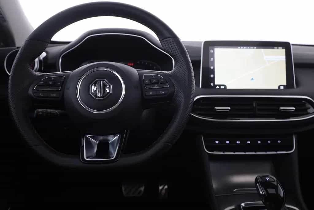 MG HS 1.5 T-GDI Luxury Aut. LED ACC Navi 360° Pano 02/2024-photo-9