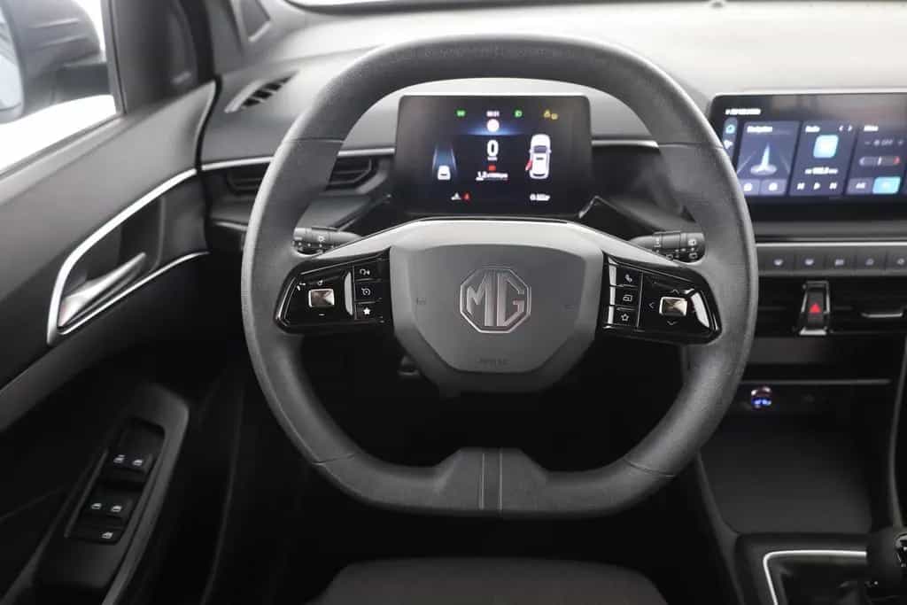 MG MG3 1.5 Comfort LED Navi Kamera 03/2025-photo-10