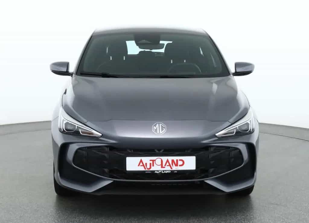 MG MG3 1.5 Comfort LED Navi Kamera 03/2025-photo-3