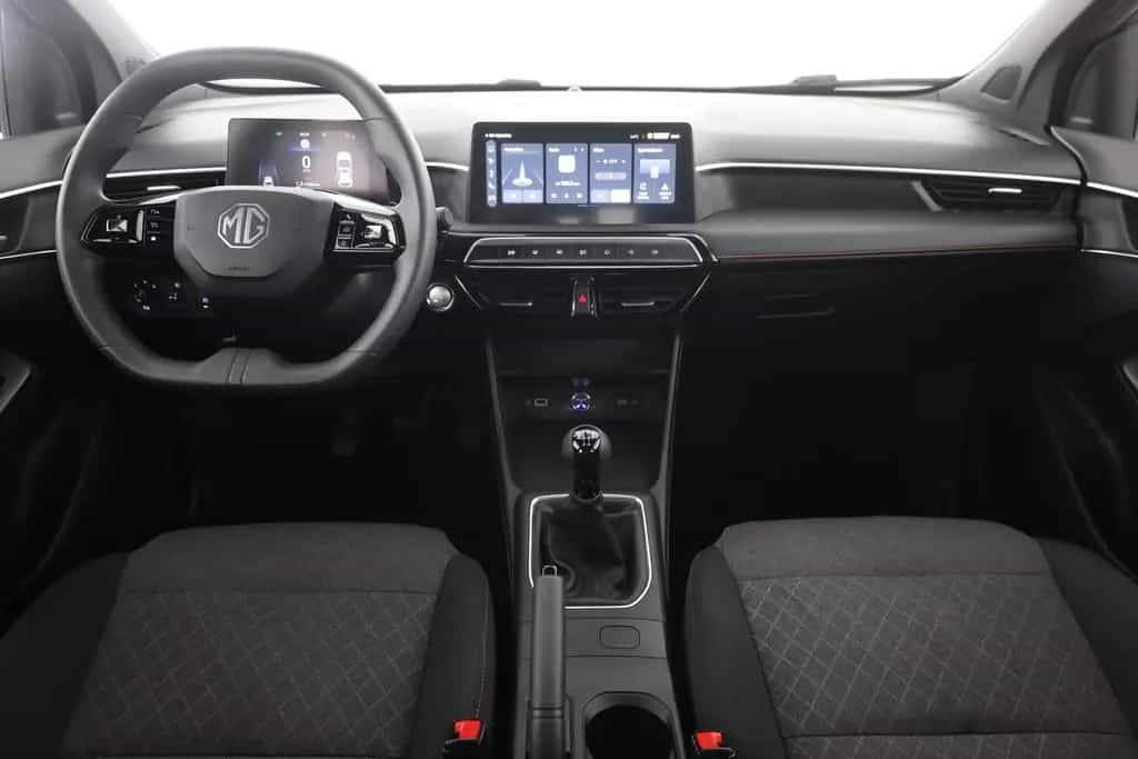 MG MG3 1.5 Comfort LED Navi Kamera 03/2025-photo-4
