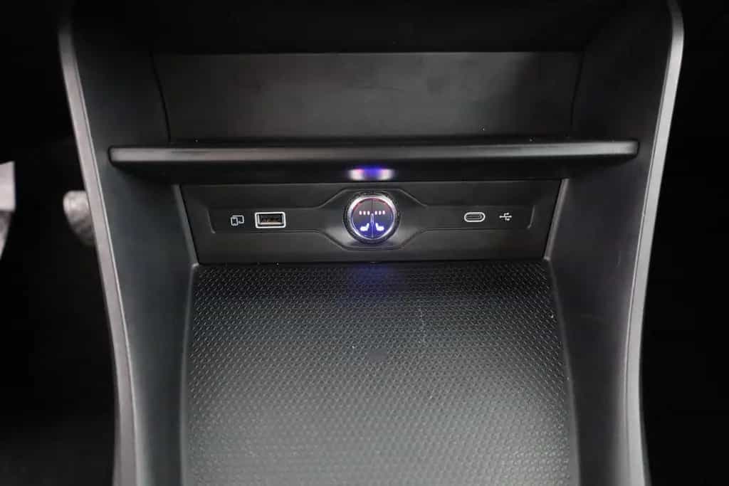 MG MG3 1.5 Comfort LED Navi Kamera 03/2025-photo-8