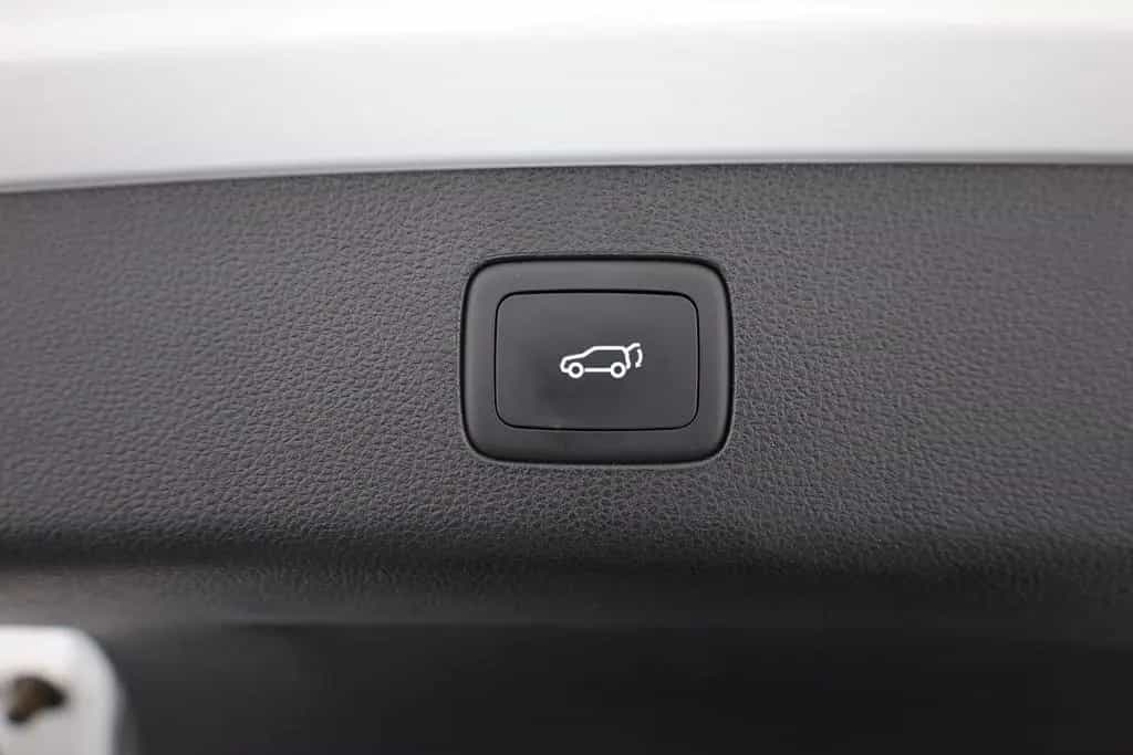 MG HS 1.5 T-GDI Luxury Aut. LED ACC Navi 360° Pano 12/2023-photo-29