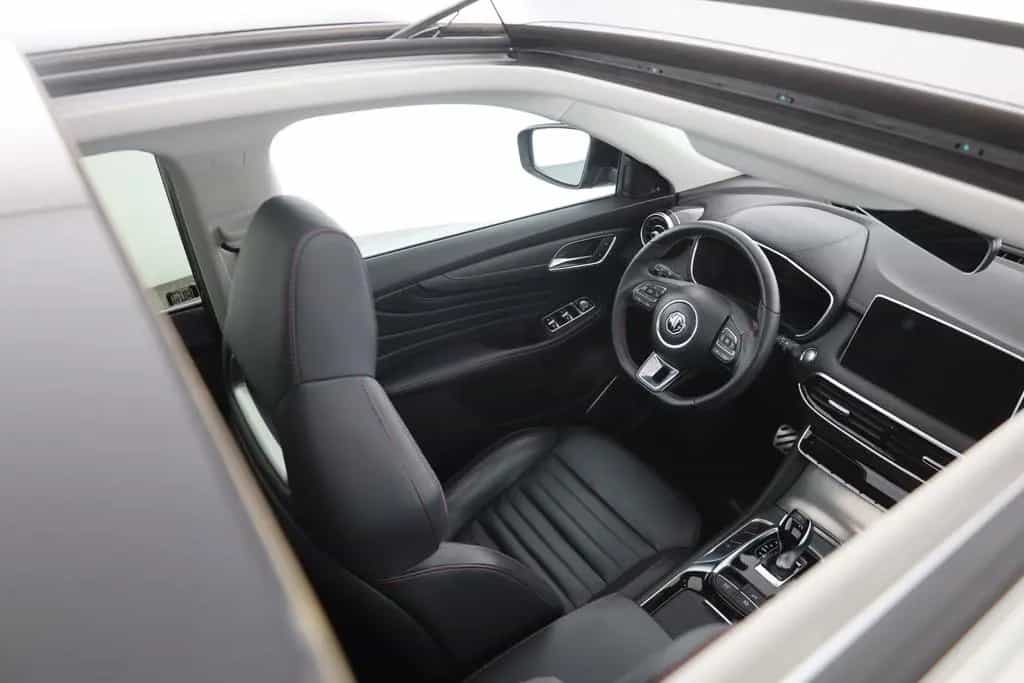 MG HS 1.5 T-GDI Luxury Aut. LED ACC Navi 360° Pano 12/2023-photo-25