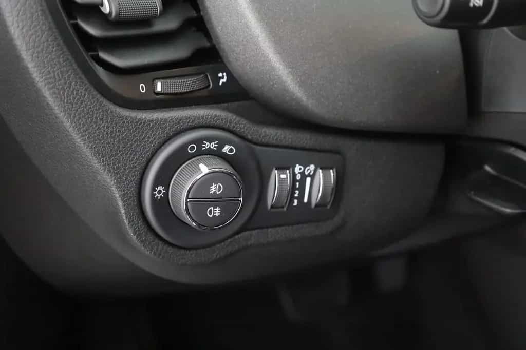 Fiat 500X 1.4T Aut. LED Kamera Tempomat App-Connect 03/2026-photo-18