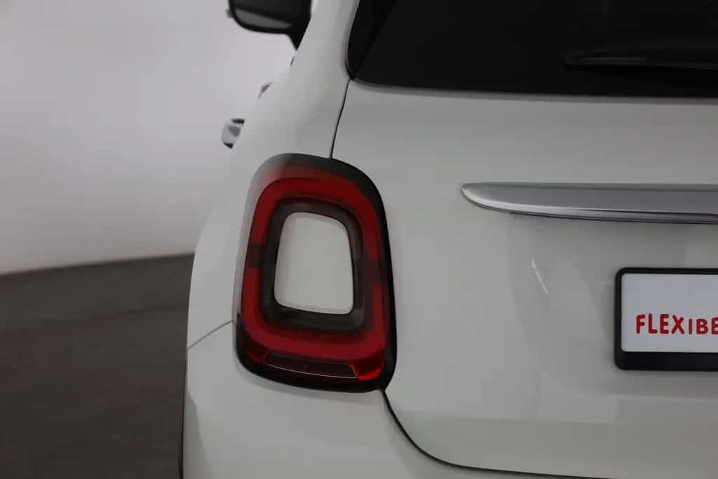 Fiat 500X 1.4T Aut. LED Kamera Tempomat App-Connect 03/2026-photo-26