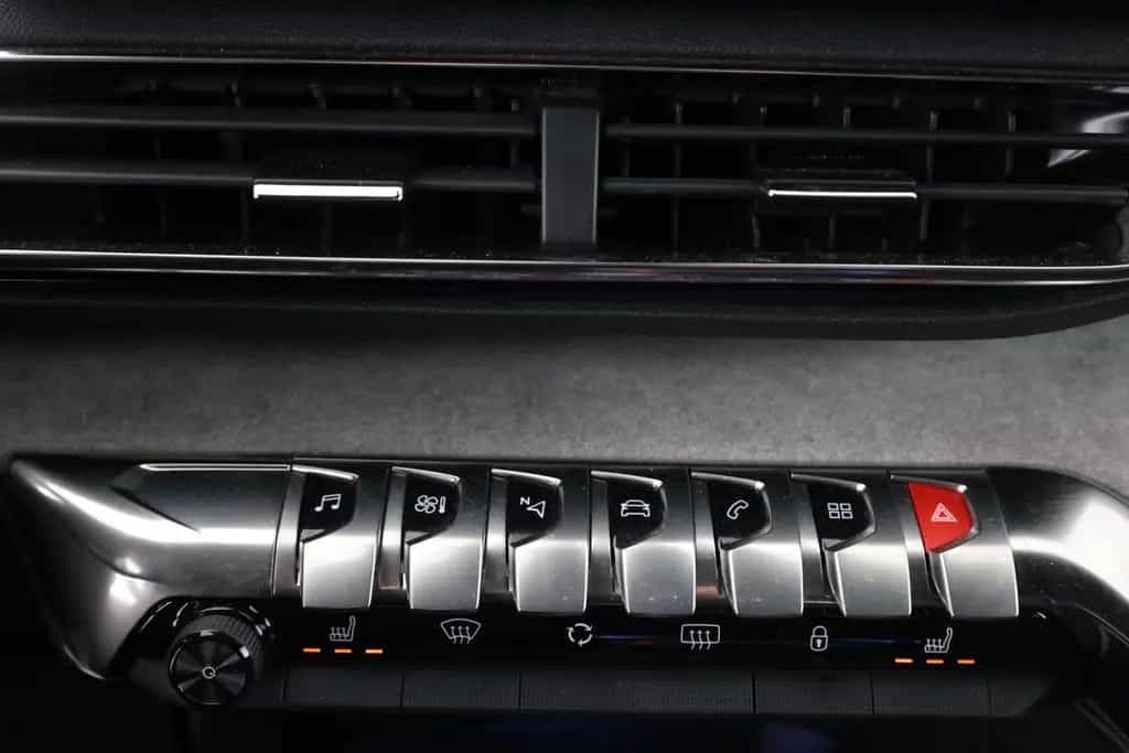 Peugeot 5008 GT 1.2 PureTech 130 Aut. LED ACC 7-Sitzer 07/2024-photo-11