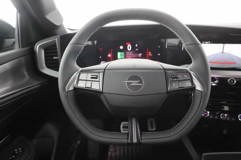 Opel Mokka GS 1.2 DI Turbo Aut. LED Kamera Sitzheizun 03/2026-photo-13