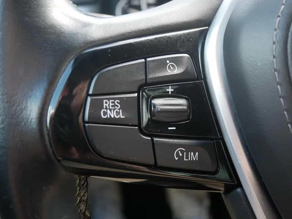 BMW 5 Series 520d Touring Navi Bus. PDC RFK 06/2019-photo-10