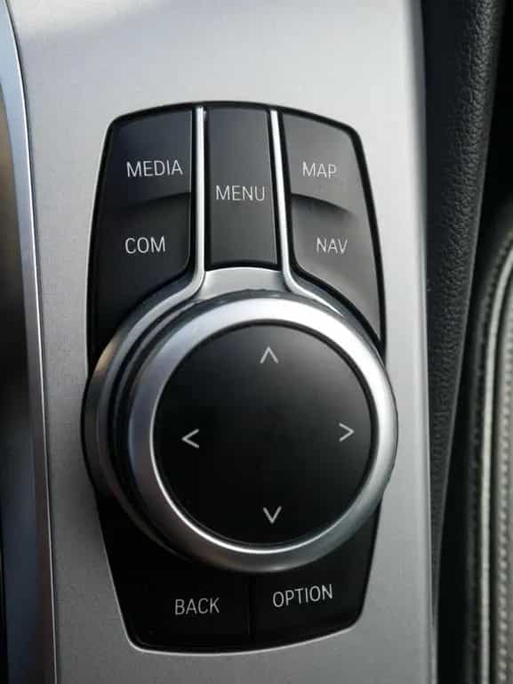 BMW 5 Series 520d Touring Navi Bus. PDC RFK 06/2019-photo-13