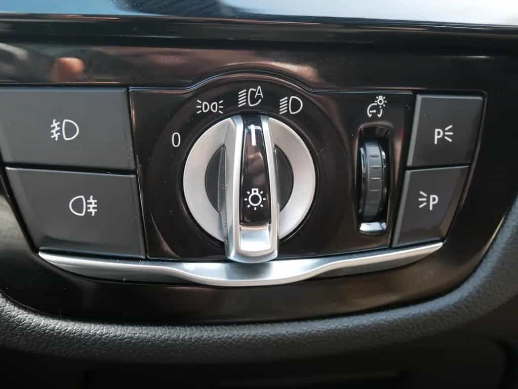 BMW 5 Series 520d Touring Navi Bus. PDC RFK 06/2019-photo-14